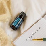 dōTERRA Adaptiv Mischung 15ml – Flasche mit Notizbuch und gelber Decke | doTERRA