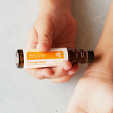 dōTERRA Brave Touch Roll-On 10ml | Anwendung Handgelenk | Aromatherapie doTERRA