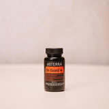 dōTERRA On Guard Softgels Flasche auf neutralem Hintergrund | doTERRA