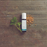 dōTERRA HD Clear Roll-On 10ml – Flasche im Studio vor weißem minimalistischem Hintergrund | doTERRA