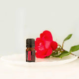 dōTERRA Passion Mischung 5ml – Botanisches Lifestyle-Bild | doTERRA