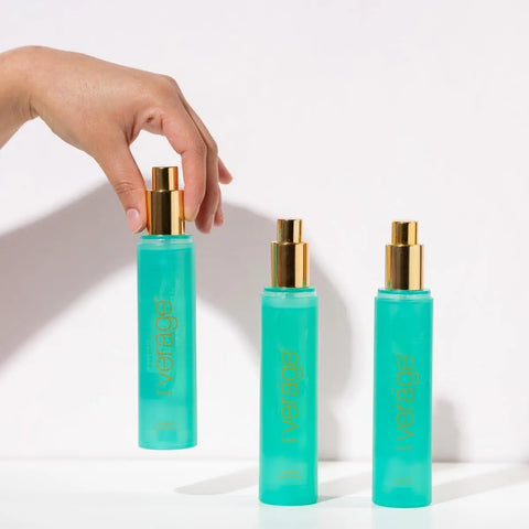 dōTERRA Verage Toner 50ml Sprühflasche im Studio vor hellem Hintergrund | doTERRA